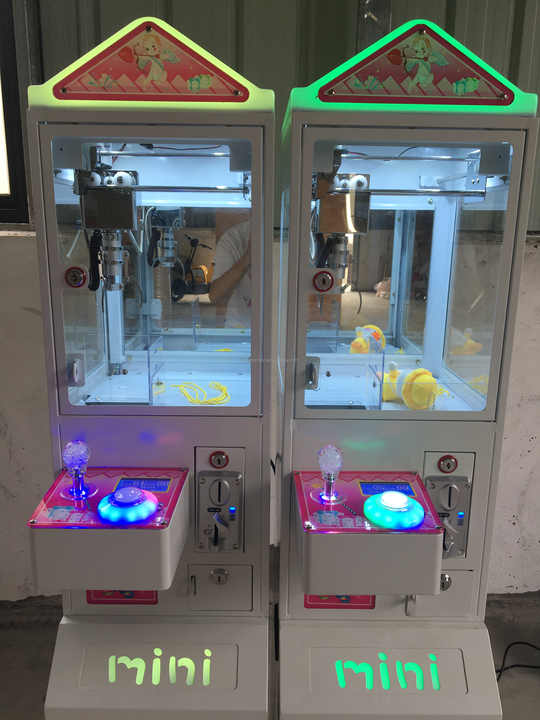 Mini-Münzbetriebener Mega Klei – Arcade Toy Claw Vending Machine Bewertung und Preis